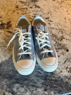 Converse Women’s Low Top Sneakers in Blue with White Polka Dots